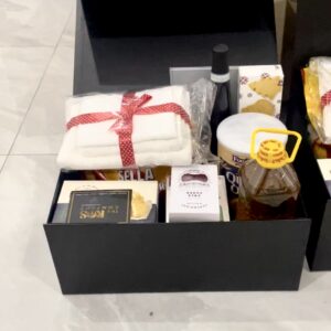 The Simple and Functional Hamper Gift Set 1
